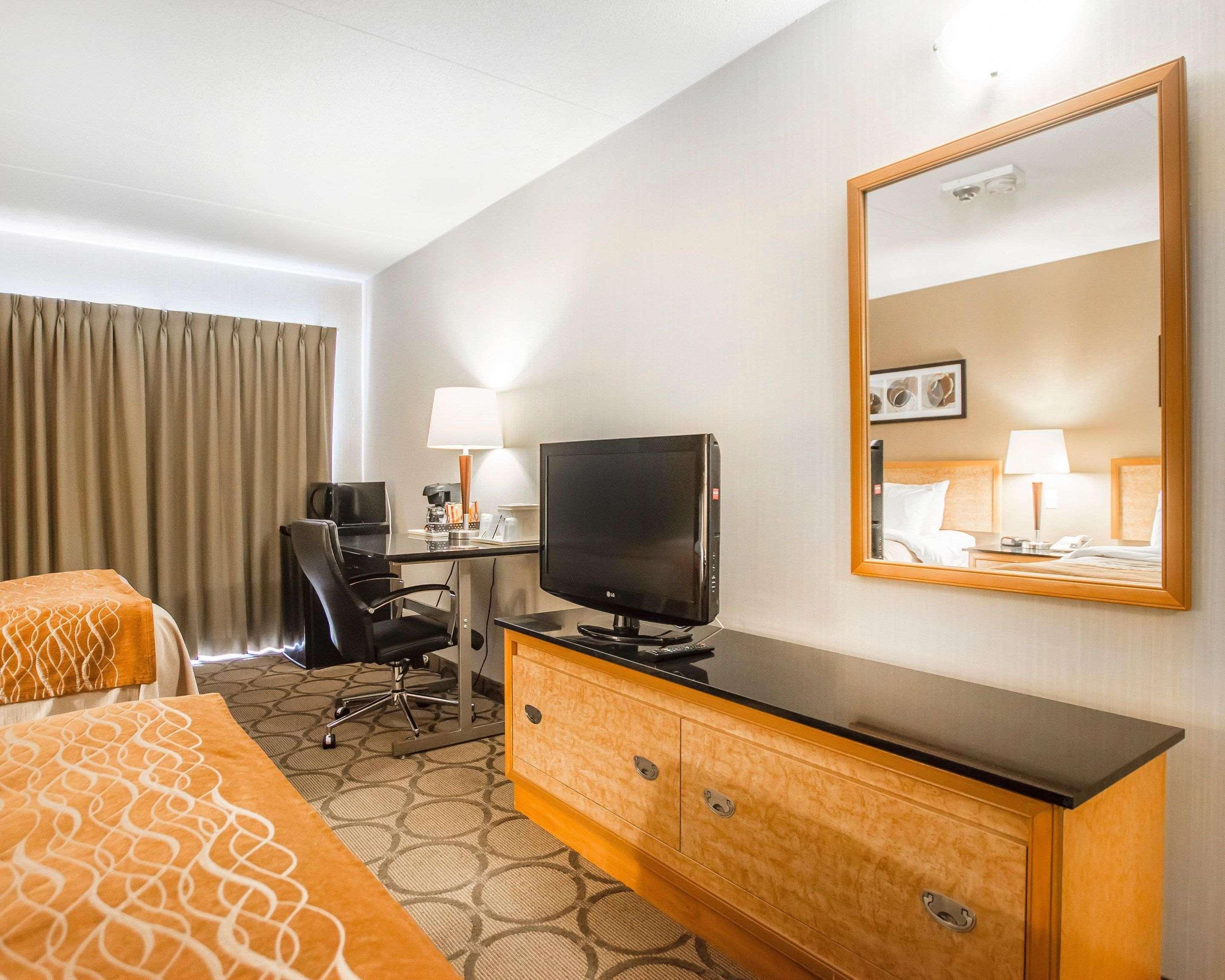 Comfort Inn Edmundston Bagian luar foto