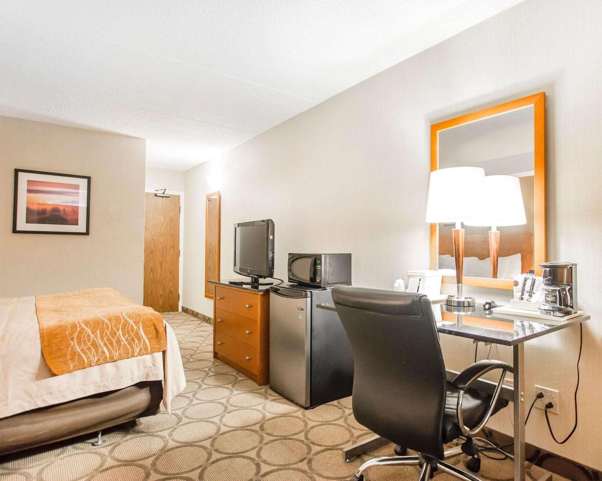 Comfort Inn Edmundston Bagian luar foto