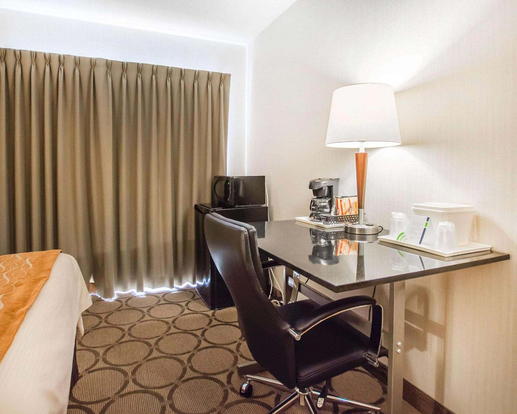 Comfort Inn Edmundston Bagian luar foto